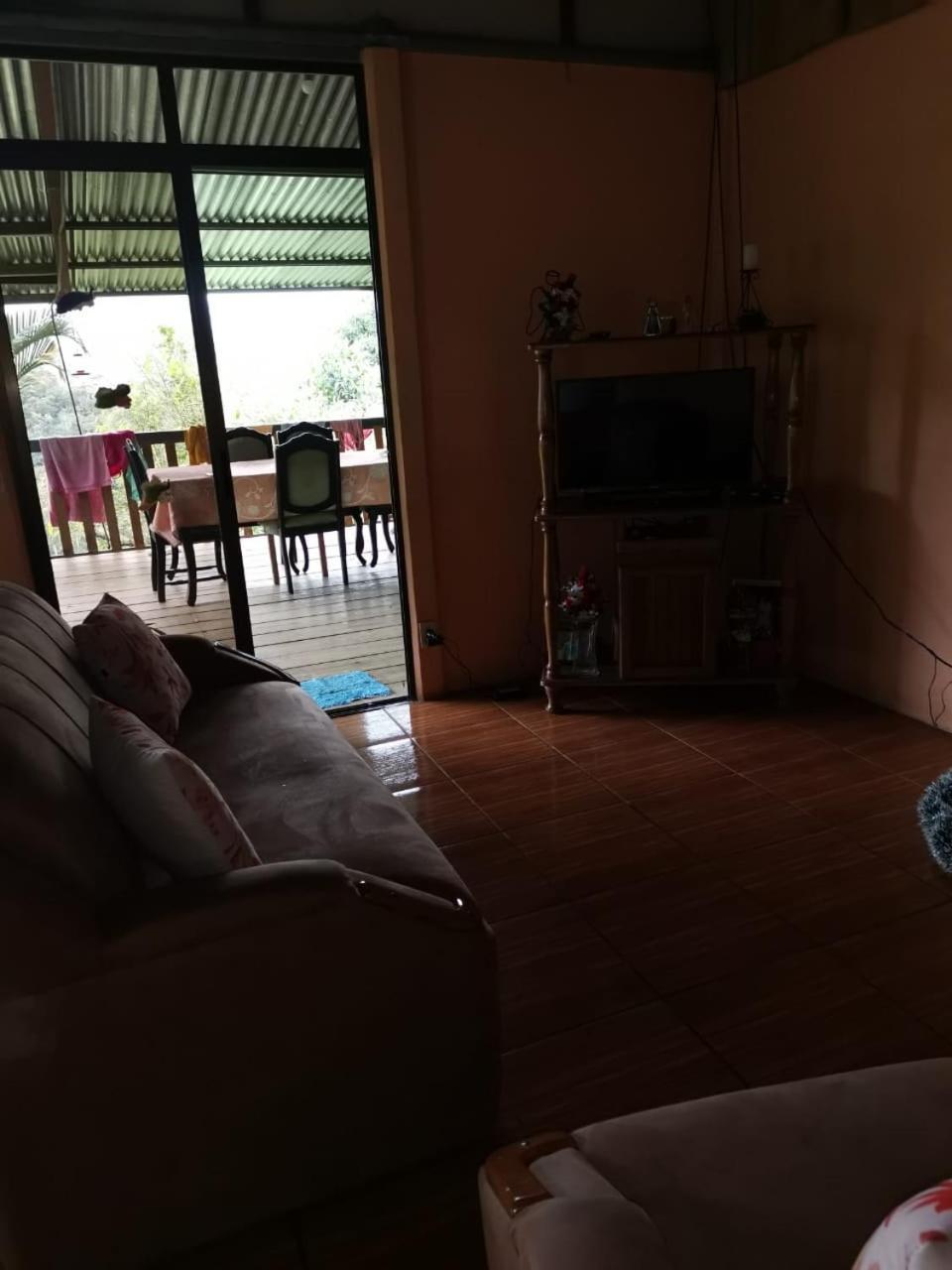 Bella Vista Guest House 투리알바 외부 사진